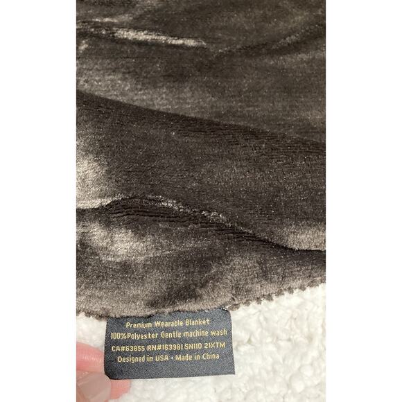 Unisex Catalonia Premium Wearable Sleeved Blanket Wrap Sherpa Brown One Size - Picture 5 of 6